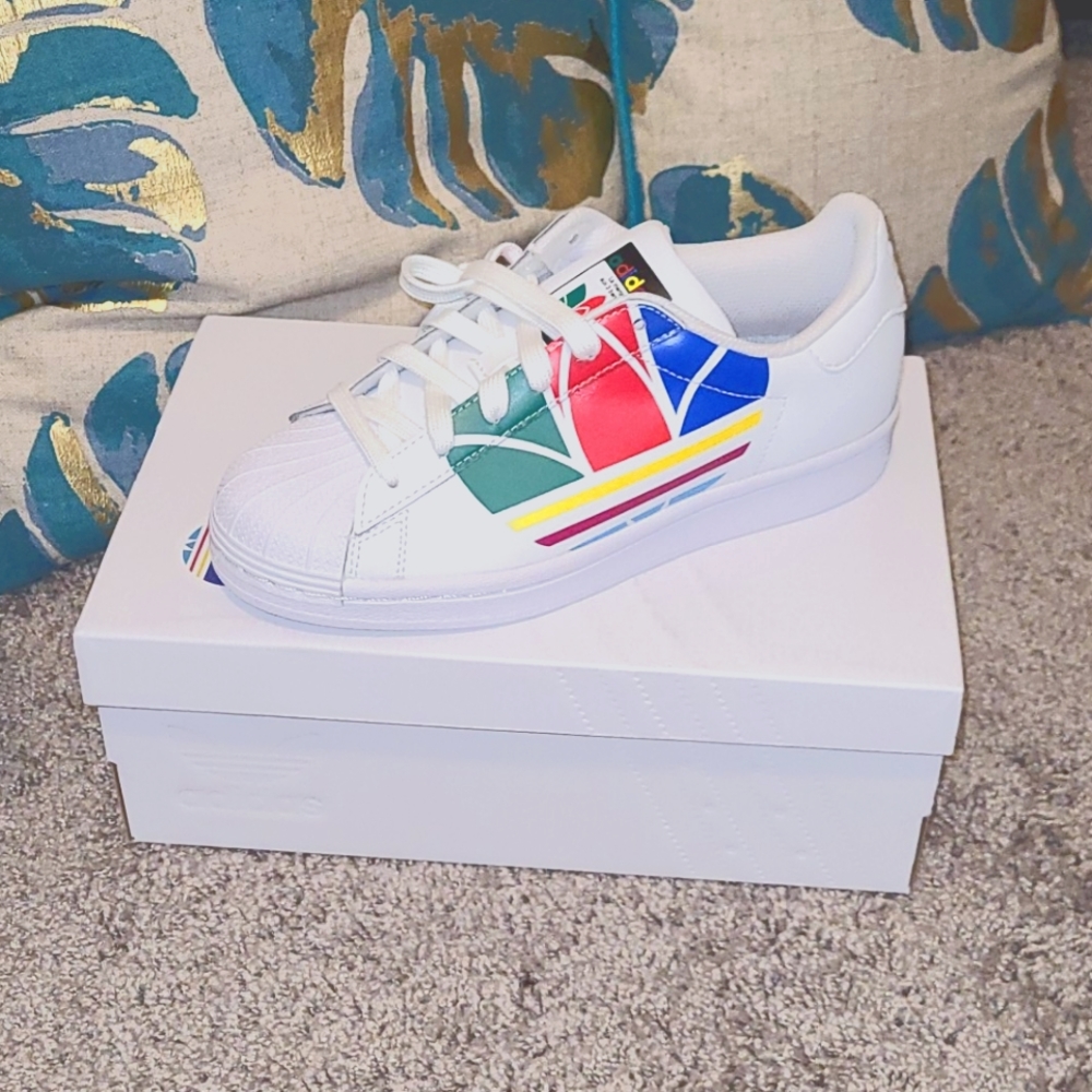 Adidas SUPERSTAR PURE J *NEVER WORN*